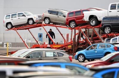 Finding Cheap Car Transport Services Image